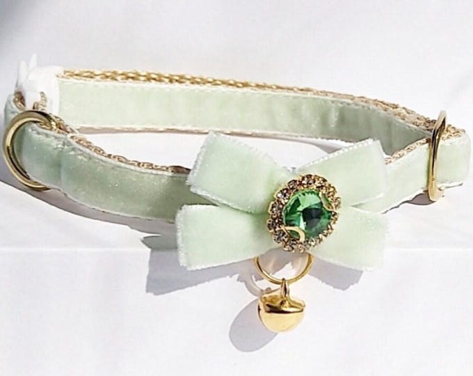 Cat collar- light green/Gem cat collar/Puppy collar/Kitten collar/Chihuahua collar/Velvet cat collar/Mini dog collar/Non-Breakaway/Breakaway