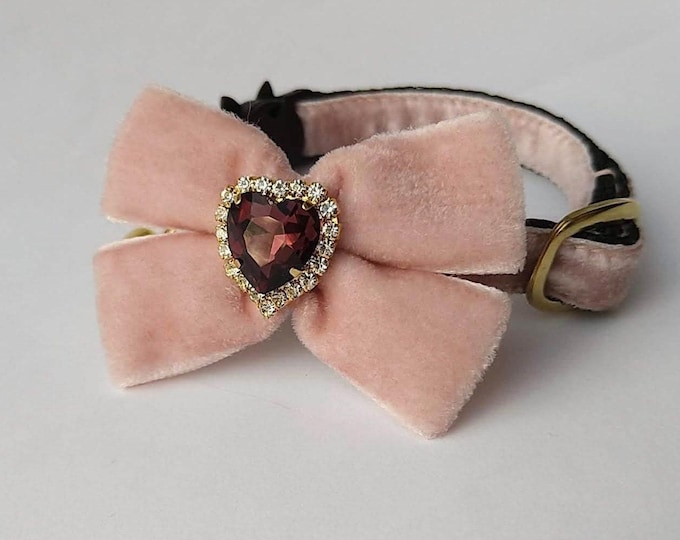 Powdery cat collar/ Velvet personalized cat collar/Velvet bow tie /Puppy collar/Velvet bow tie/Kitten collar/Breakaway/Non-Breakaway buckle