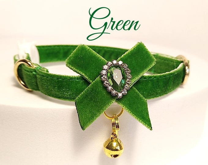 Green cat collar with bow/Cat collar mini bow with bell/Kitten collar/Chihuahua collar/bow collar/bow cat collar/Non-Breakaway/Breakaway