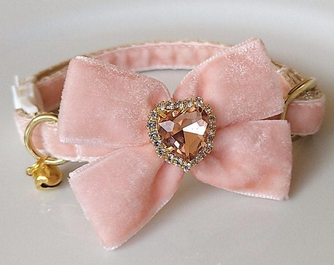 Velvet peach  cat collar/Velvet personalize Cat collar/Bow/Puppy collar/Velvet Bow-tie/Kitten collar/ Breakaway/Non-Breakaway buckle.