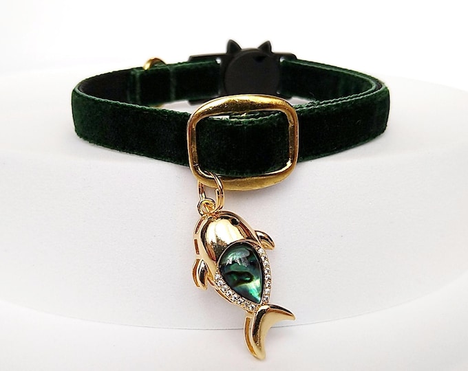 Fish Cat Collar/pet locket and Cat Collar/Velvet Dog Collar with crystal/Cat Collar in Different Colors/Non-Breakaway/Breakaway
