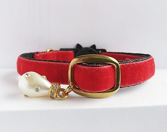 Red cat collar & pearl/collar pearls/Royal cat collar/Velvet cat collar/crystal Kitten collar/dog velvet red collar/Non-Breakaway/Breakaway