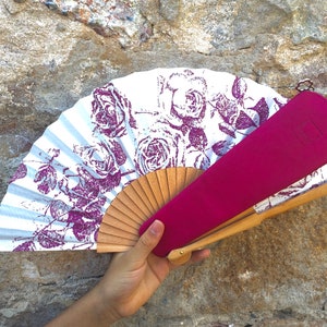 Ventaglio con custodia in pelle, fucsia, fatto a mano, accessorio di moda, abanico, Popelin, ventagli spagnoli contemporanei, Barcellona.