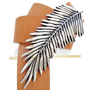 Belt with buckle, Fern, Handmade, Soft leather, Silver plated, Nature, Cool, Perfect gift , Popelin, Barcelona.