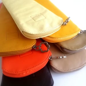 Custodia per ventaglio, Custodia in pelle per ventaglio, colori caldi, Design, Regalo per donna, Regalo, Popelin, Barcellona,