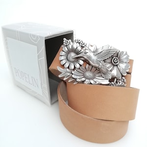 Belt with buckle, Colibrí, Handmade, Soft leather, Silver plated, Romantic, Original gift for woman, Popelin, Barcelona.