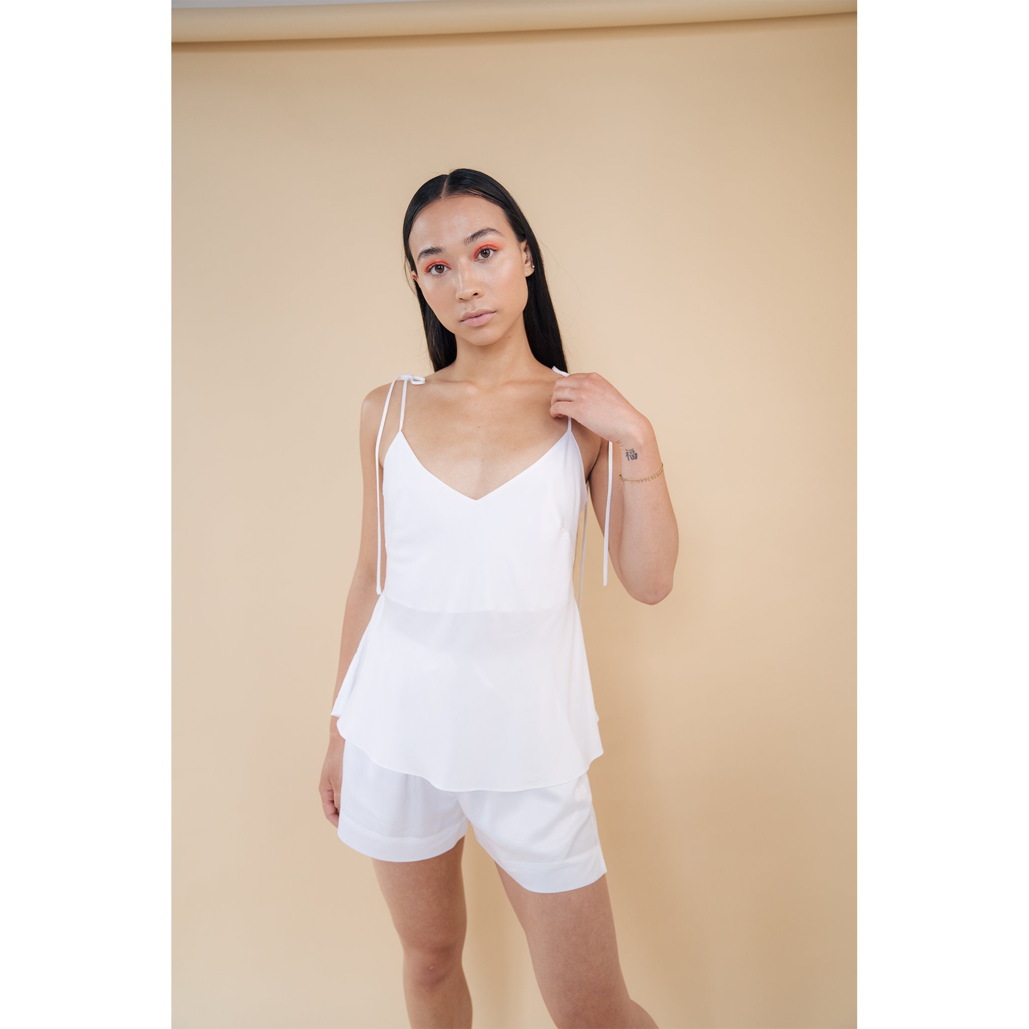 Women's sheathing cream white camisole