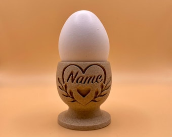 Coquetier personnalisé avec gravure cœur et nom, coquetier magnifique et spécial en filament de bois, idée cadeau pour enfants, parents