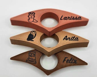 Porte-page de livre personnalisé avec nom et motif, porte-page de livre individuel en filament de bois