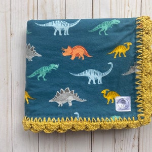 Flannel Blanket\Flannel Baby Blanket\ Betty Blanket\Crochet Edge Blanket\Baby Gift\Baby Shower Gift\Dinosaur Blanket\Toddler Blanket