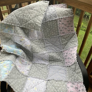 Rag Quilt\Baby Rag Quilt\Baby Quilt\Quilt\Flannel Rag Quilt\ Lamb Quilt\Nursery Rhyme Quilt\Pink and Gray Rag Quilt\Flannel Quilt\Baby Quilt