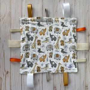 Lovey\Tag Blanket\Security Blanket\Minky\Baby Gift\Baby Shower Gift\Minky Lovey Blanket\Lovey Blanket/Baby Blanket\Safari Lovey
