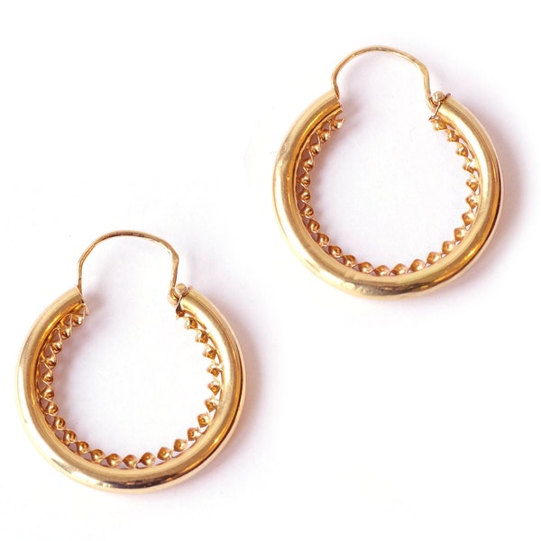 Vintage twisted hoop earrings in 18k gold, medium sized, gold  earrings, big hoop earrings | Maison Mohs