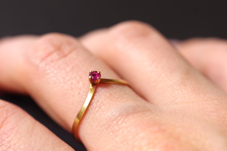 Pointy yellow gold 18k vintage ring with ruby The Daily Jewellery wedding band engagement ring