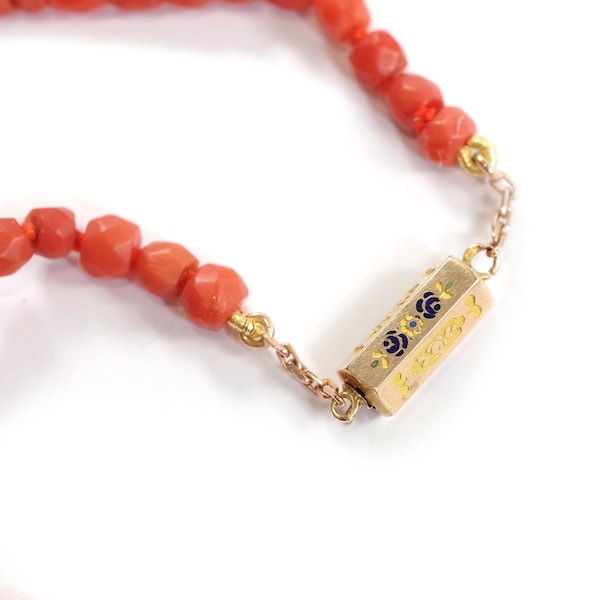 Collier corail fermoir baril en or rose 18k, collier de perles, bijou d'été, bijou ancien paris, fermoir baril, tonneau | Maison Mohs