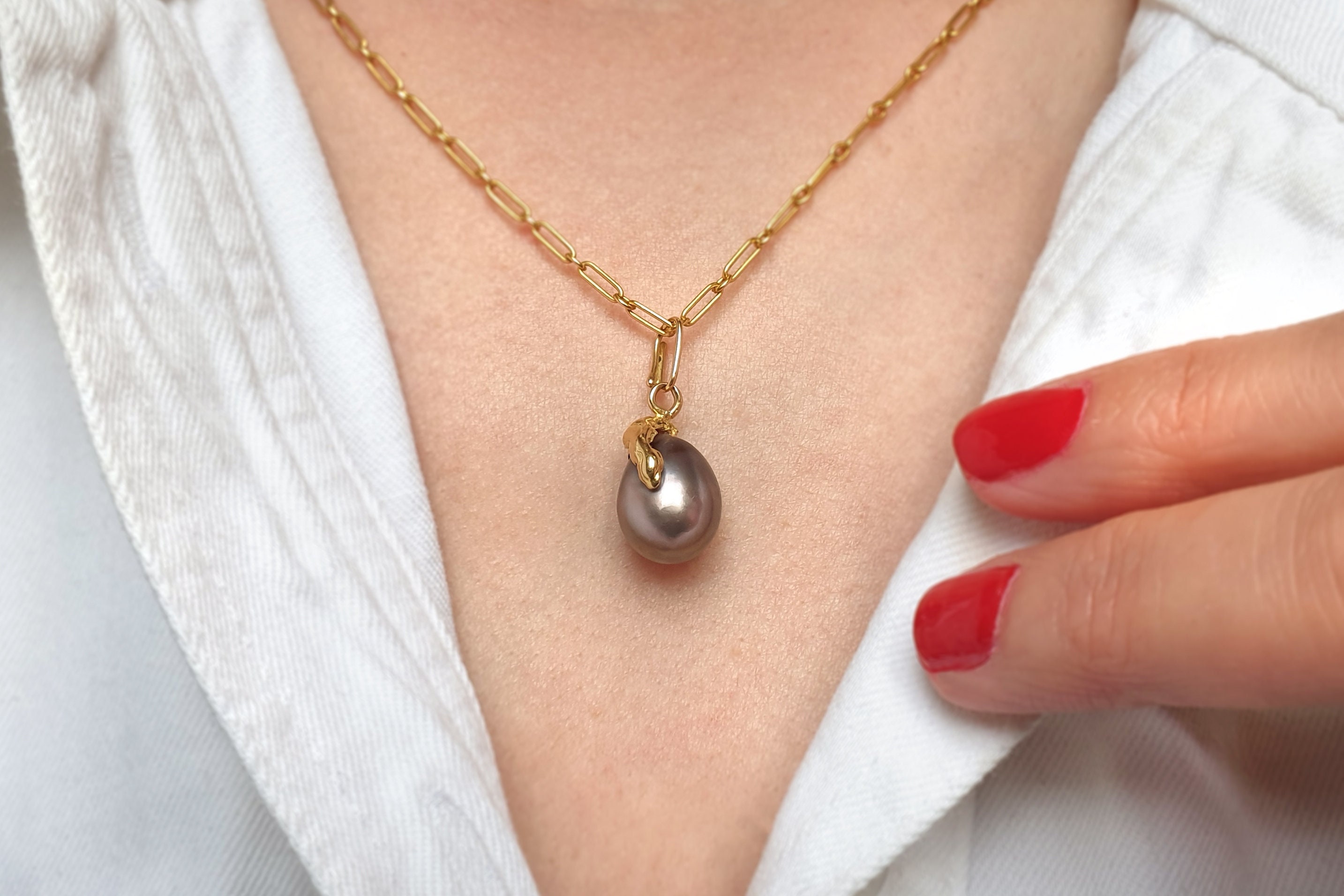 Gold tahitian hotsell pearl necklace