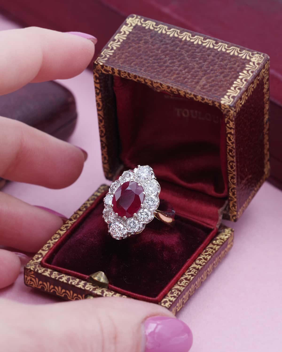 Bague Vintage Rubis Birman 2,29 Carats - Or 18k/platine, Taille 50, Diamants Brillants - Occasion