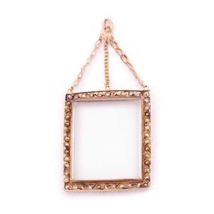 Georgian rectangular locket pendant in 18k gold, Antique locket pendant, georgian locket pendant, pearls, antique jewelry| Maison Mohs