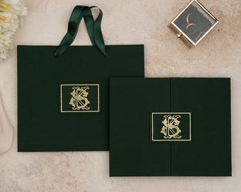 Green Linen Gatefold Wedding Invitation, Folded Luxury Wedding Card, Bag Style Wedding Invite
