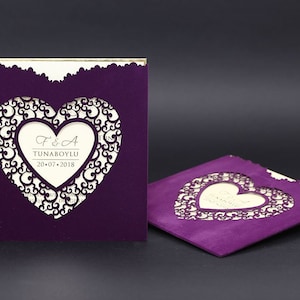 Lila Samt Hochzeitseinladung, Goldfolie Letterpress Gedruckt Elegante Laser Cut Hochzeitskarte, Benutzerdefinierte Herz Laser Cut Taschenumschlag