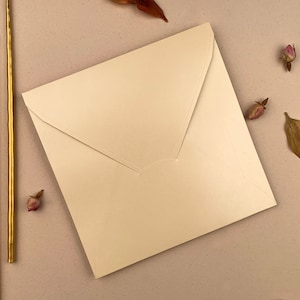 6,7 "x 6,7" Einladungsumschläge in den Farben Off White, Dunkelgrün und Glänzende Cremefarben (170 mm x 170 mm) 210 g/m² Hohe Qualität
