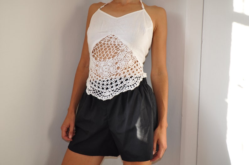 Vintage White Hand Cotton Crochet Halterneck Crop Top Size 8-10, 90s butterfly crochet top size S image 5