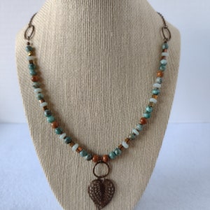 Natural and Glass Beads Boho Leaf Necklace