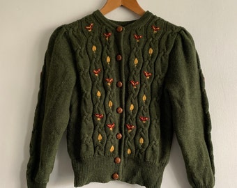 Cable Knit Green Cardigan with Autumnal Embroidery and Leather Buttons