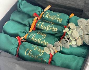 Personalised Reusable Eco-Friendly Sustainable Traditional Green Christmas Crackers box of 4