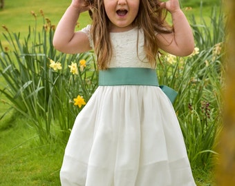 White Lace and Chiffon Flower Girl Bridesmaid Christening Communion Girls Dress with Colour sash