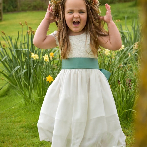 White Lace and Chiffon Flower Girl Bridesmaid Christening Communion Girls Dress with Colour sash