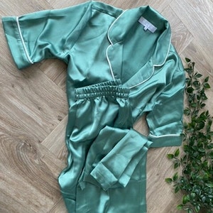 Women's Short Sleeve / Long trousers Sage Green Pyjamas for Wedding Bride to be Bridal party Pyjamas bridesmaid gift personal