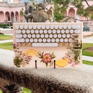Bluetooth Real Fruit and Flower typewriter style keyboard