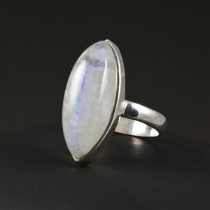 Sterling Silver Moonstone Ring Size 7