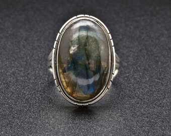 Sterling Silver Labradorite Ring Size 9