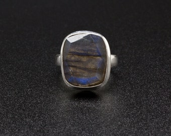 Sterling Silver Labradorite Ring Size 7
