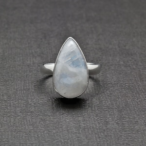 Sterling Silver Moonstone Ring Size 6