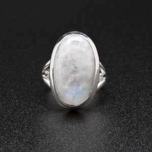 Sterling Silver Moonstone Ring Size 7