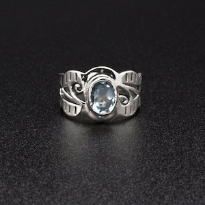 Sterling Silver Blue Topaz Ring Size 7