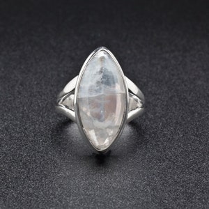 Sterling Silver Moonstone Ring Size 6