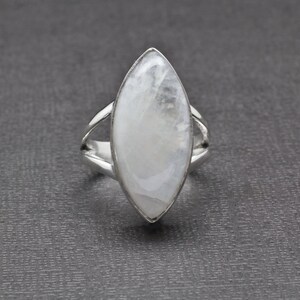 Sterling Silver Moonstone Ring Size 6