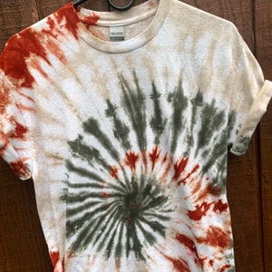 Fall Inspired Tie Dye Shirt // Neutral Tie Dye Shirt // Rust Tie Dye // Muted Green Tie Dye // Cream Tie Dye // Pretty Tie Dye Shirt