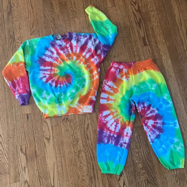 Kids Tie Dye Jogger set // kids tie Sweatsuit Set //Crew NeckHoodie // Tie Dye Sweatsuit // Tie Dye Loungewear // Rainbow Tie Dye