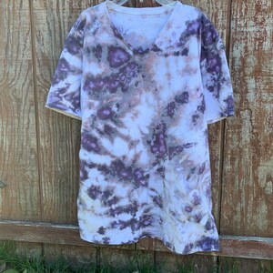 Purple Chariote Ice Dye Tie Dyed T-shirt // Unisex Adult T-shirt ...