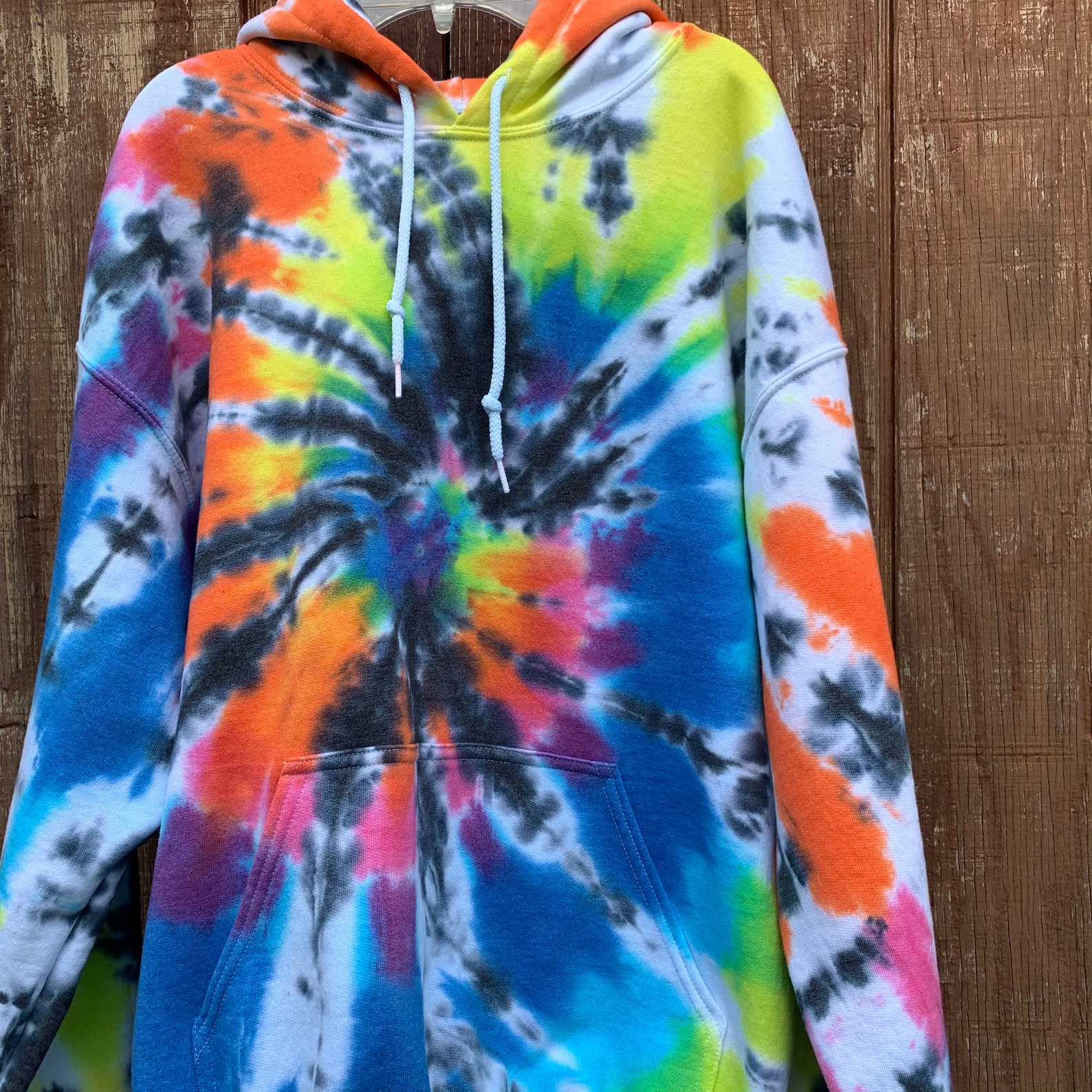 tie dye sweatshirt rainbow
