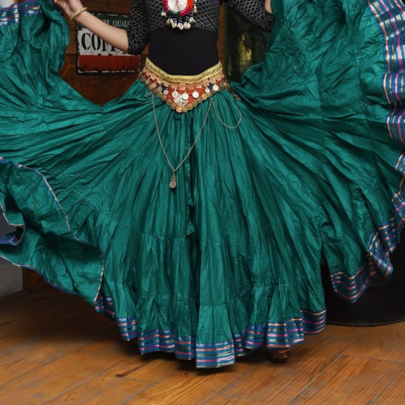 Yasmin 25 Yard Gypsy Silk Skirt In One Size Boho Skirt Flamenco Green Bellydance Tribal Fusion SKU:740-5653