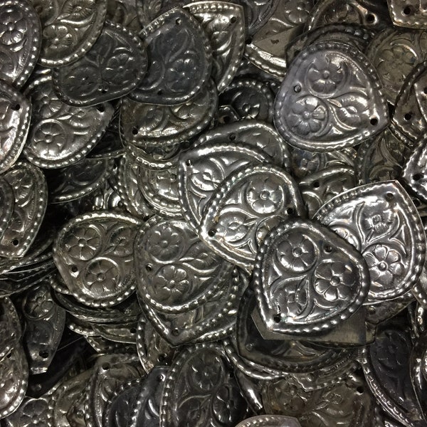100 amuletos de corazón de plata, talismanes tribales para hacer tú mismo