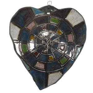 Cuore in ceramica Raku fatto a mano - Multicolore con riflessi argentati - Decorazione da parete unica - Regalo San Valentino personalizzato