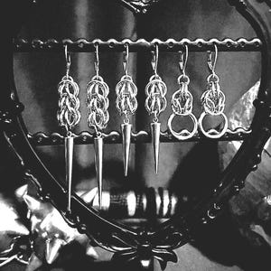 Small chainmaille earrings