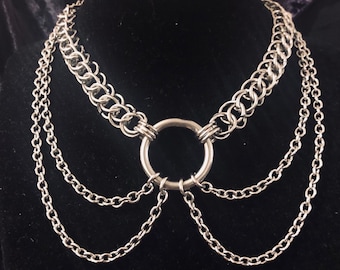 Dreifach gekettelter O-Ring Choker